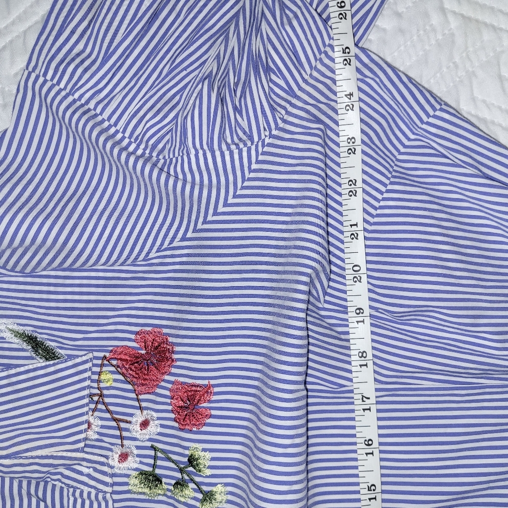 Eloquii Blue Striped Shirt with Floral Embroidery Size22 Used Excelent Condition - Picture 9 of 11